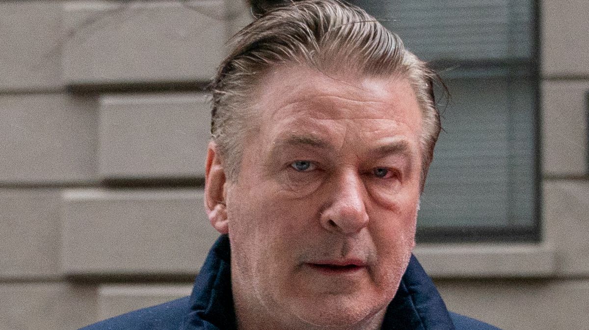 Obvinění Baldwina ze zabití kameramanky bylo staženo